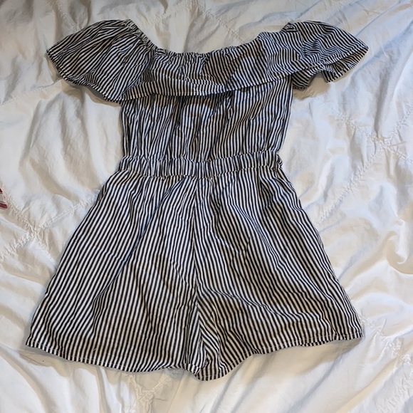 stripped romper - Picture 5 of 7